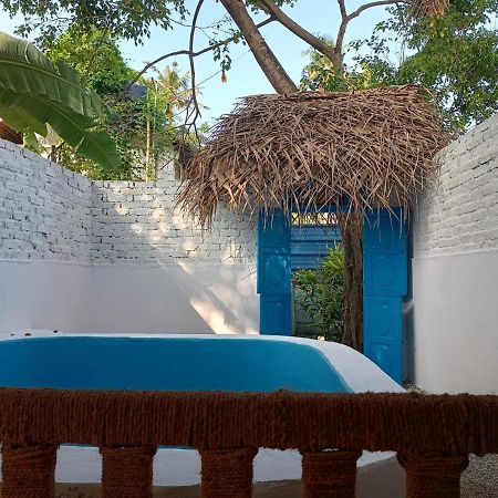 Hostel Calaila Varkala Exterior photo