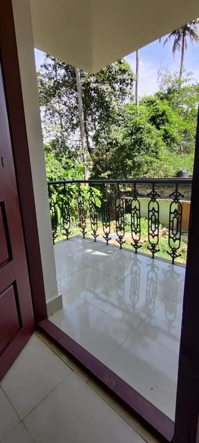 Hostel Calaila Varkala Exterior photo