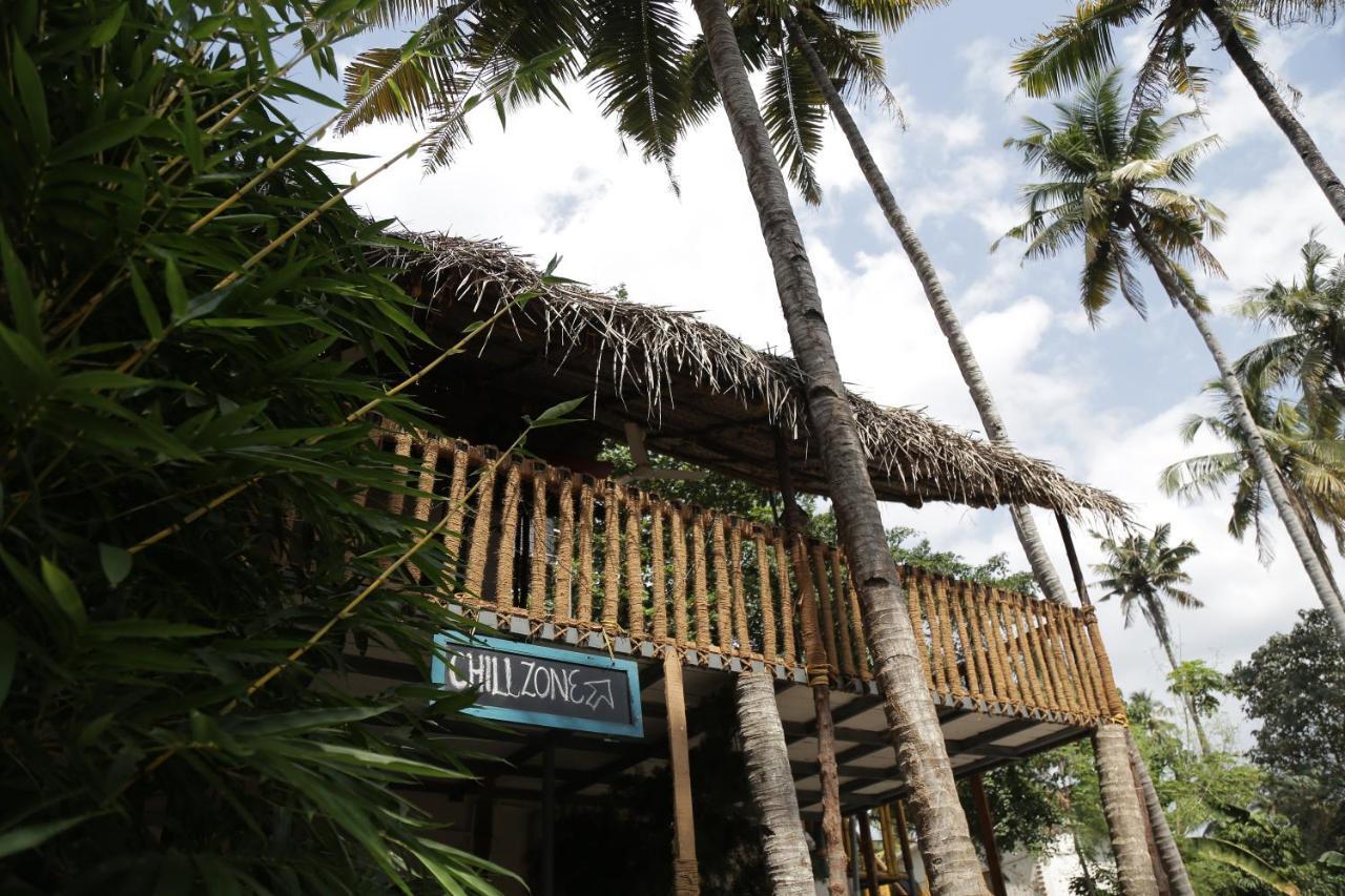 Hostel Calaila Varkala Exterior photo